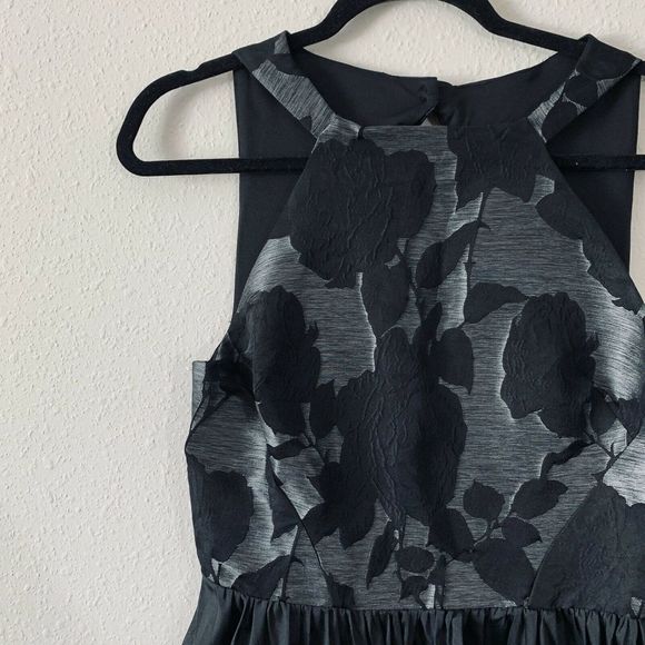 Eva Franco Brighton Metallic Knit Flower Dress - Picture 4 of 7